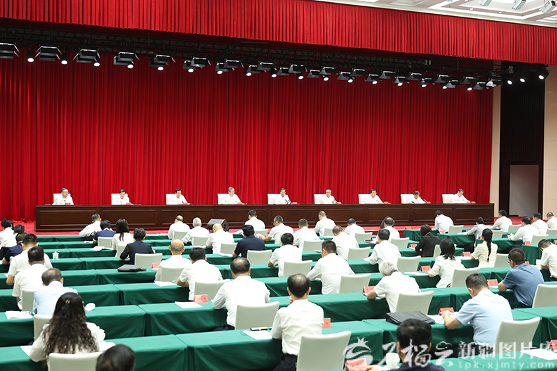 陈小江在十届自治区党委第八轮巡视动员部署会上强调 推动巡视工作高质量发展
以有力政治巡视保障中国式现代化新疆实践